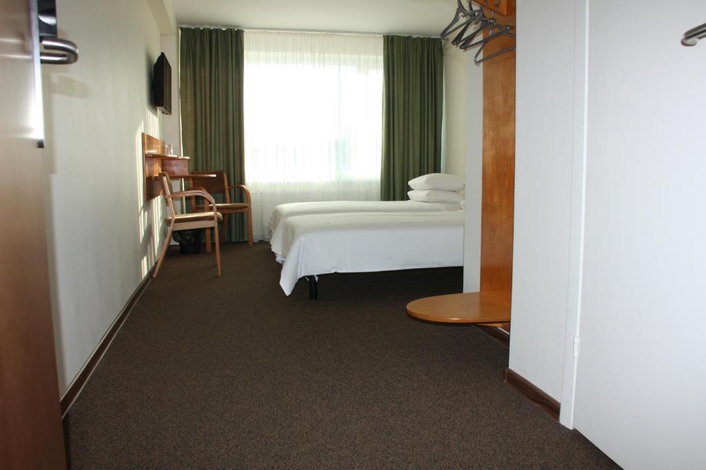 Hotel Madona Buitenkant foto